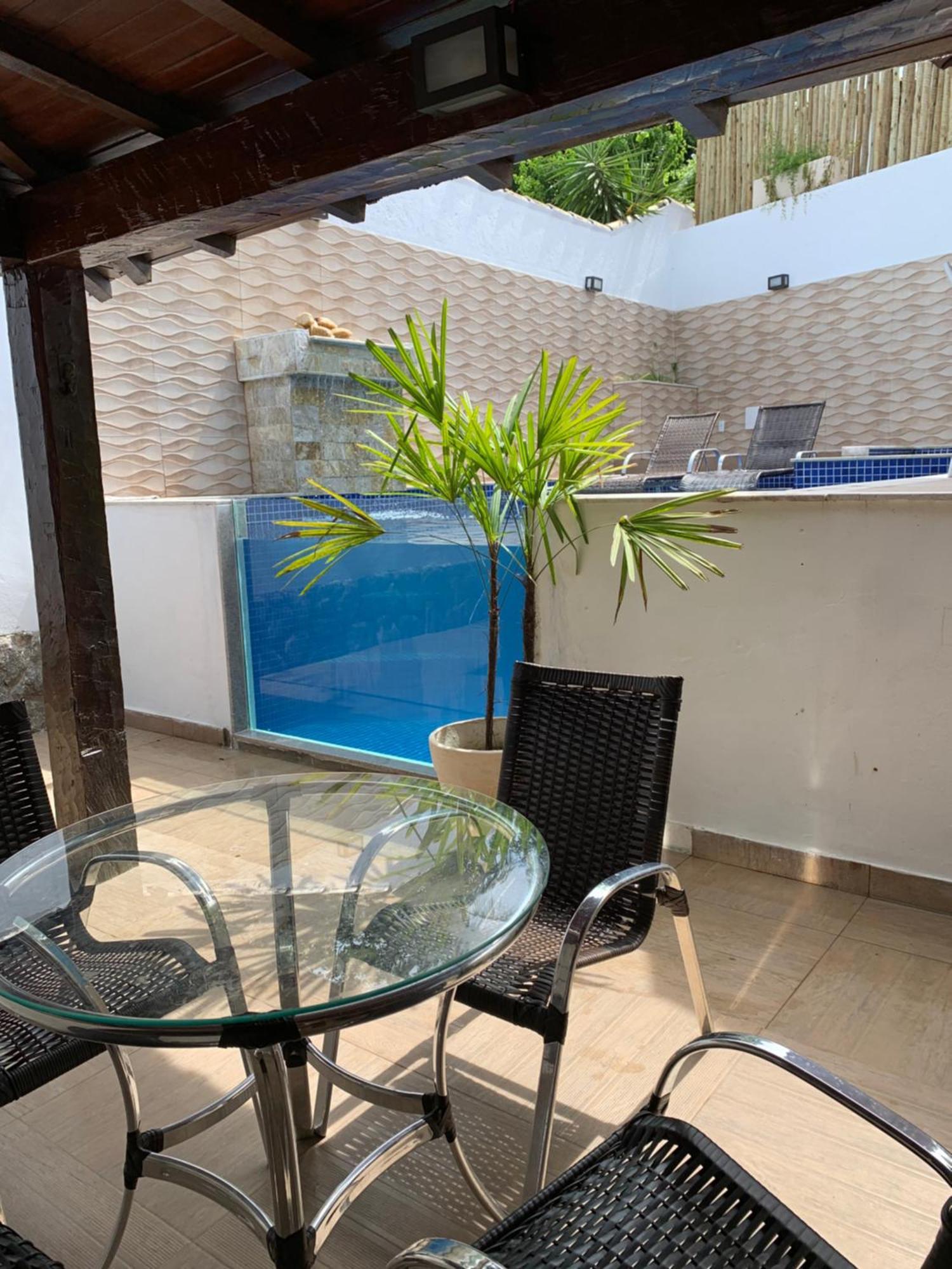 Geriba - Piscina De Vidro Com Hidromassagem - 12 Pessoas *
